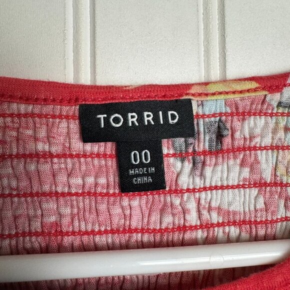 Torrid pink floral babydoll smocked crewneck top size 00/medium O37 - Picture 8 of 12